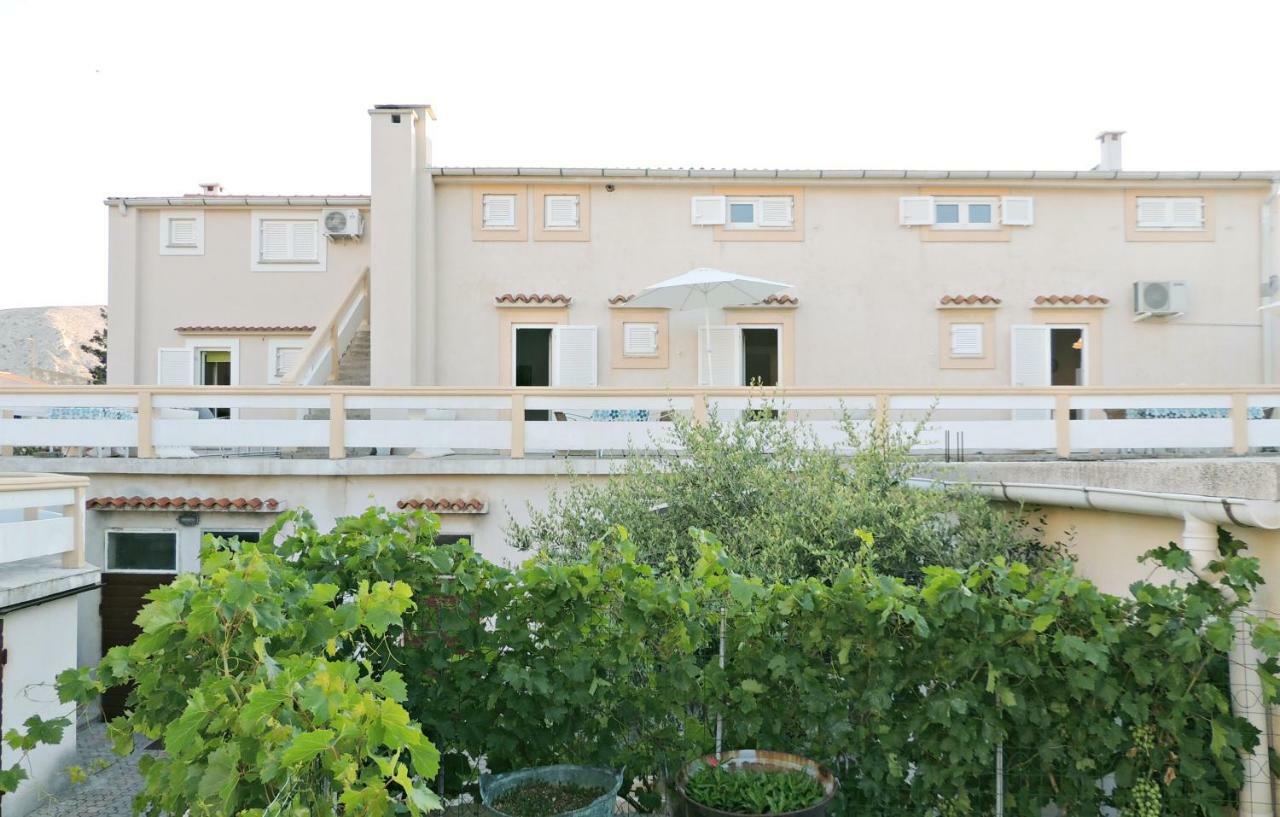 Apartments Jelena Pag Town Extérieur photo