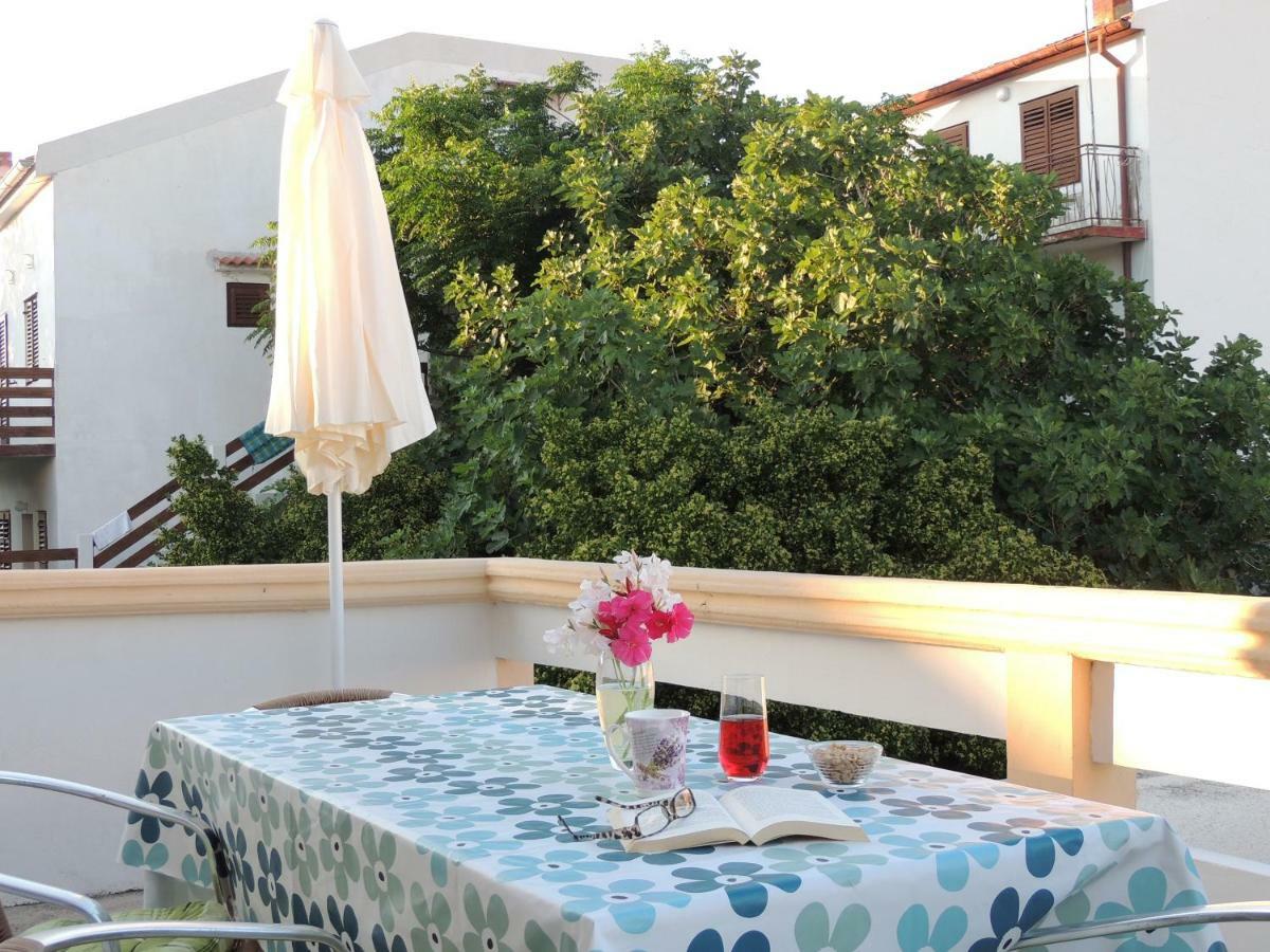 Apartments Jelena Pag Town Extérieur photo